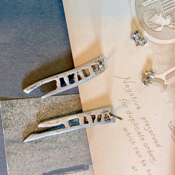 Vintage Sterling Silver Modernist/ Brutalist Style Pierced Ear Ladder Earrings. - Picture 3 of 9
